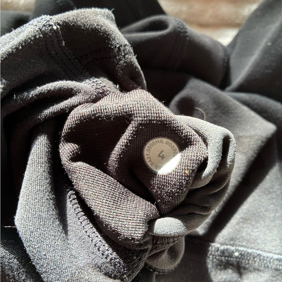 Lululemon High-Waisted Black Camouflage Leggings “28 - Picture 6 of 6